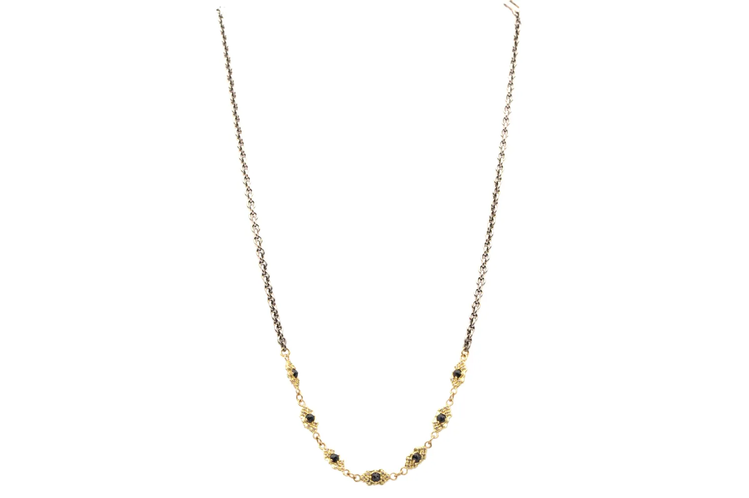 17.5" CHAIN LINK NECKLACE WITH CARVED SCROLL STATIONS