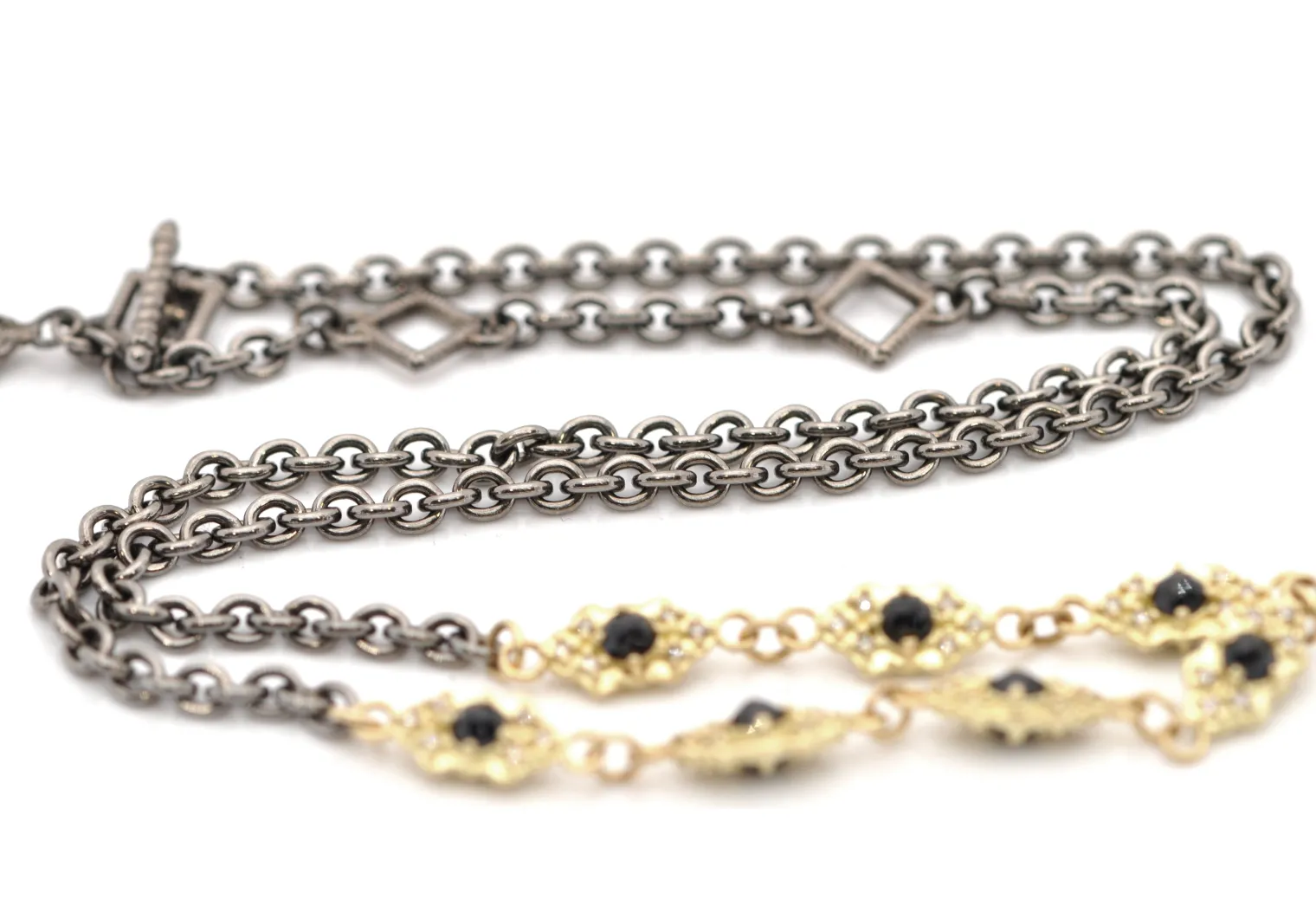 17.5" CHAIN LINK NECKLACE WITH CARVED SCROLL STATIONS