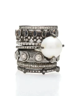 DIAMOND PAVE MIDNIGHT PEARL RING