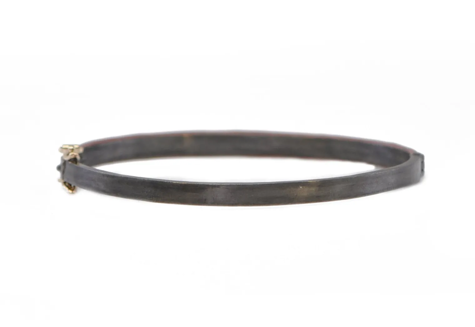 DUSTY ROSE ENAMEL CRIVELLI PURPLE GARNET HUGGIE BRACELET