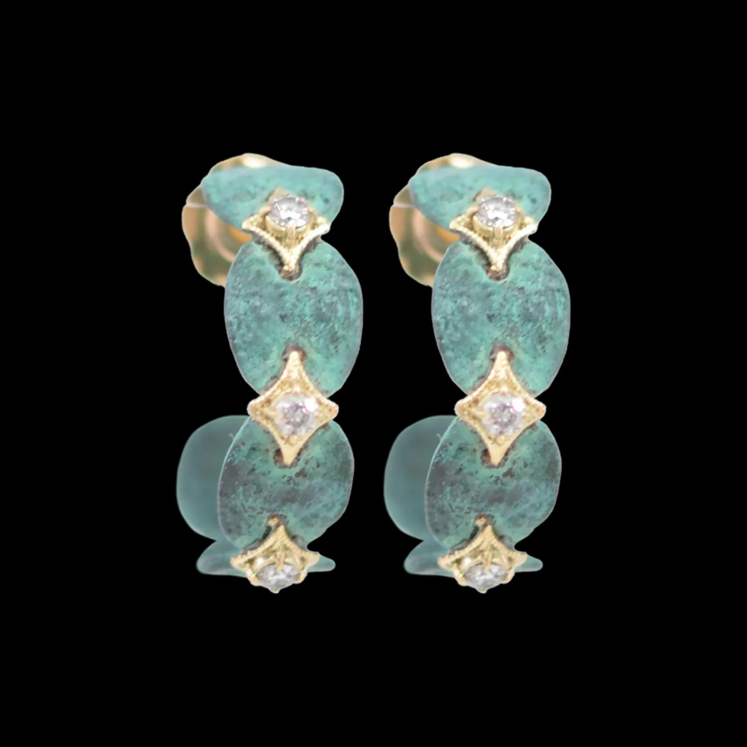 27MM BRASS ARTIFACT SIDE HOOP EARRINGS