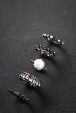 PEARL AND HEMATITE STACK RING