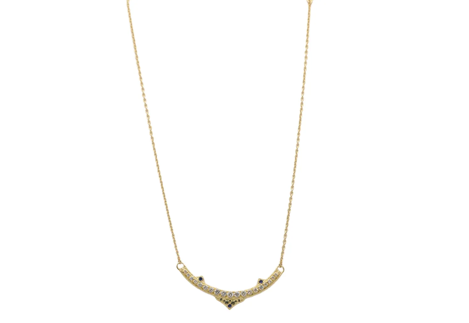17.5" STATEMENT NECKLACE WITH YELLOW GOLD CURVED BAR