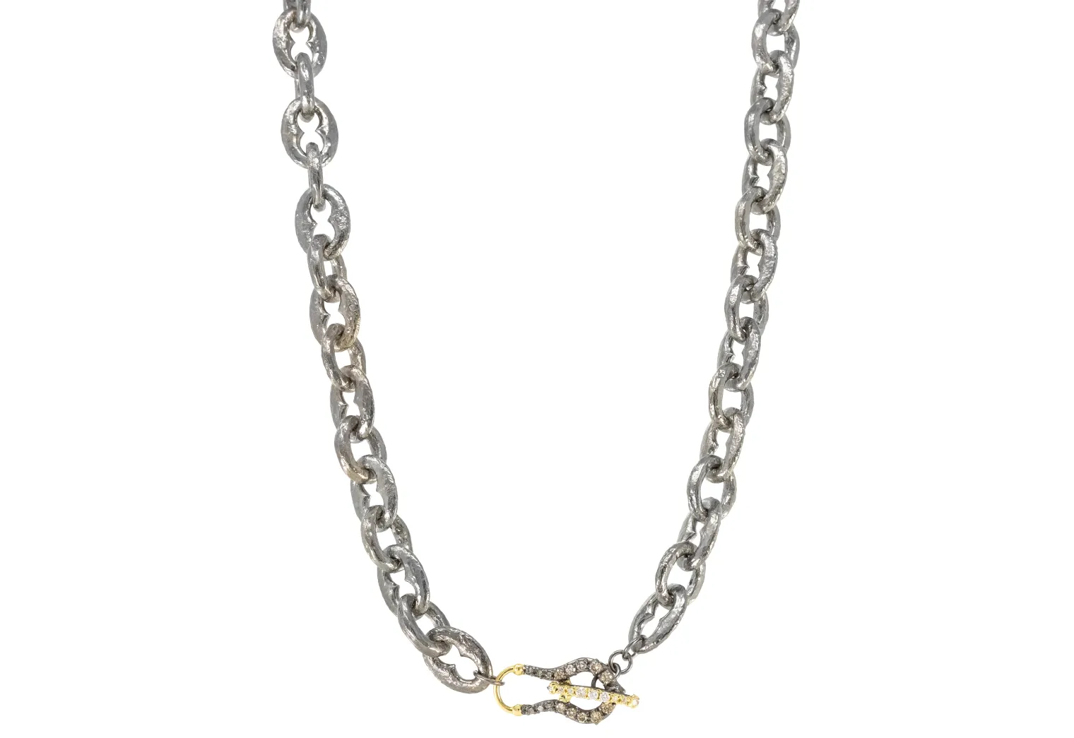 18" TEXTURED HORSESHOE CHAIN LINK NECKLACE