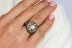 TURKISH CHALCEDONY SIGNET RING
